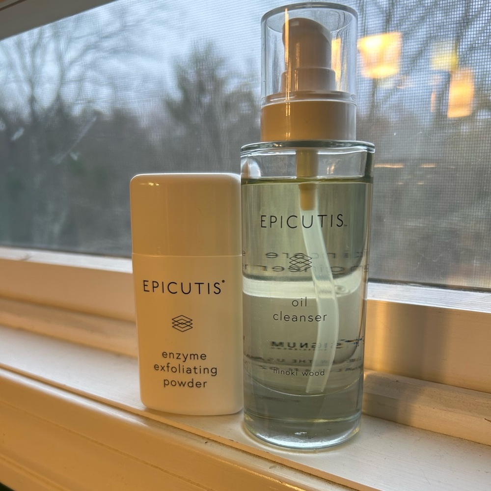 Epicutis cleansing oil and enzyme powder